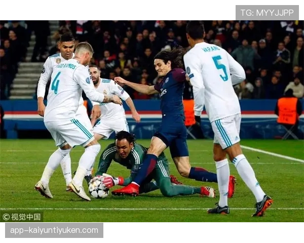 冲撞门将判罚为何常引争议？规则界限全解析