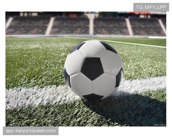 有利原则在足球判罚中如何应用？全面解读裁判偏向细节