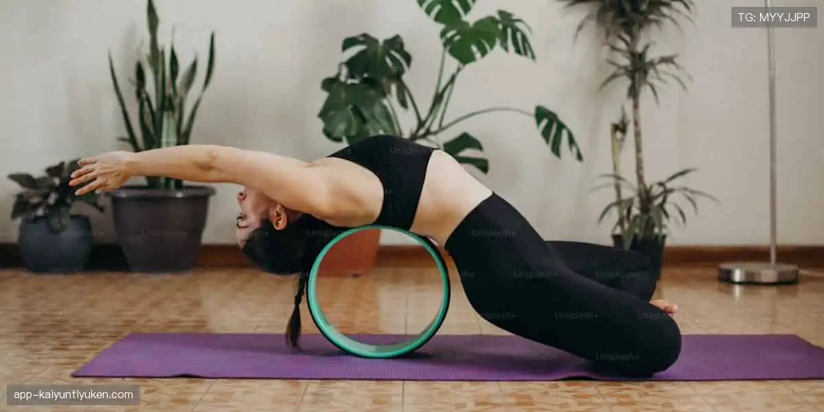 球迷的第二主场，🎯 从球星同款到限量周边，一网打尽你的热爱！